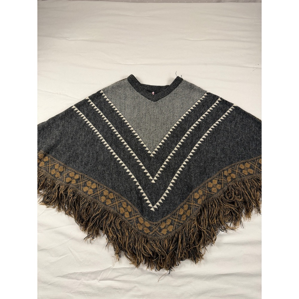 Love By Design Gray Brown Southwestern Fringe Poncho Sweater ML Western Gypsy